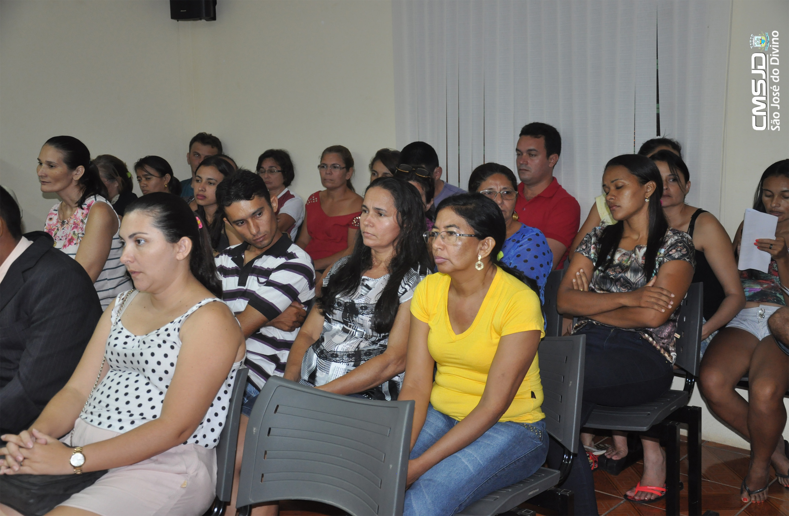 plateia sessão ordinária 04_2016.jpeg