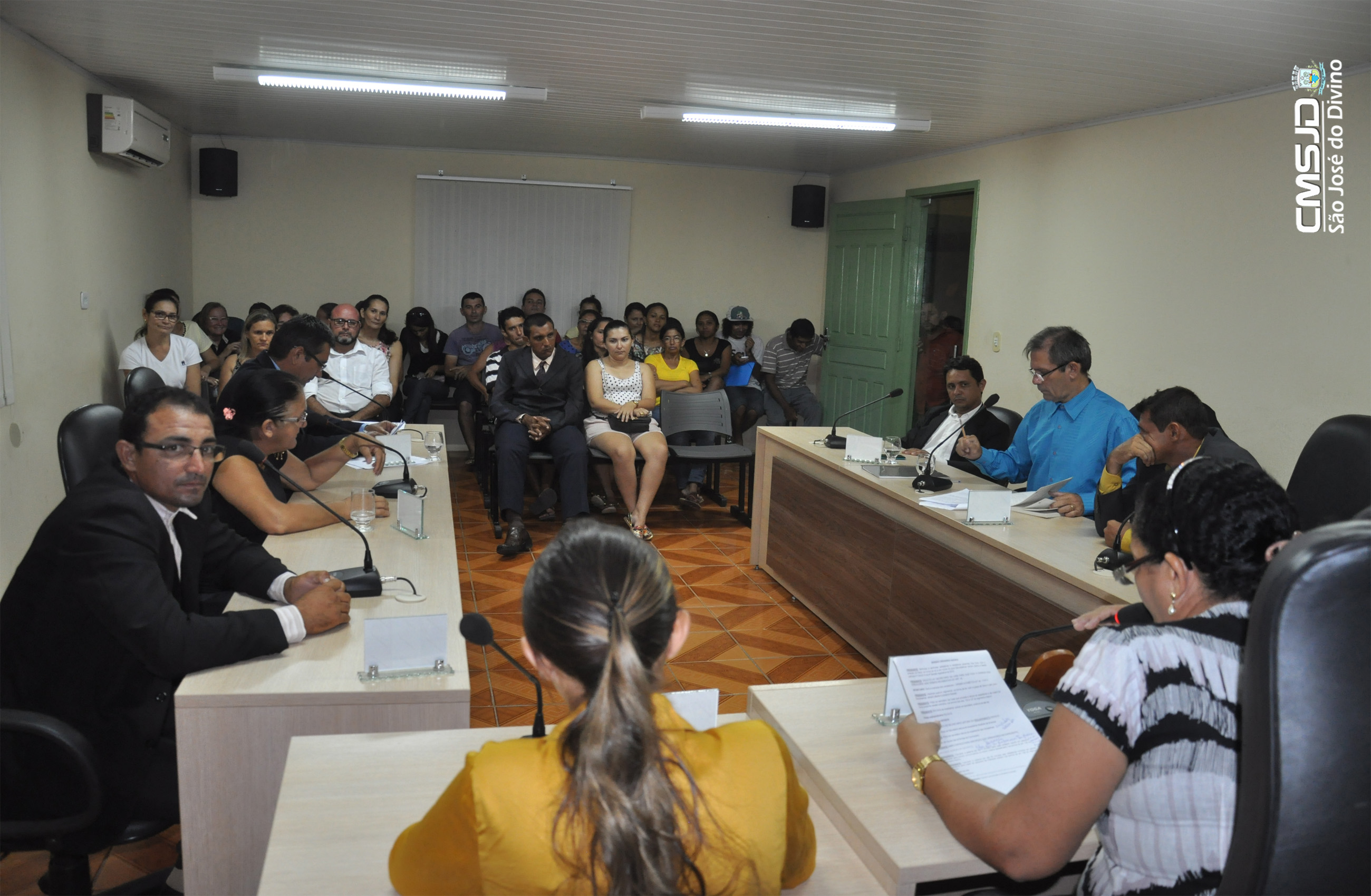 plenário sessao 04_2016.jpeg