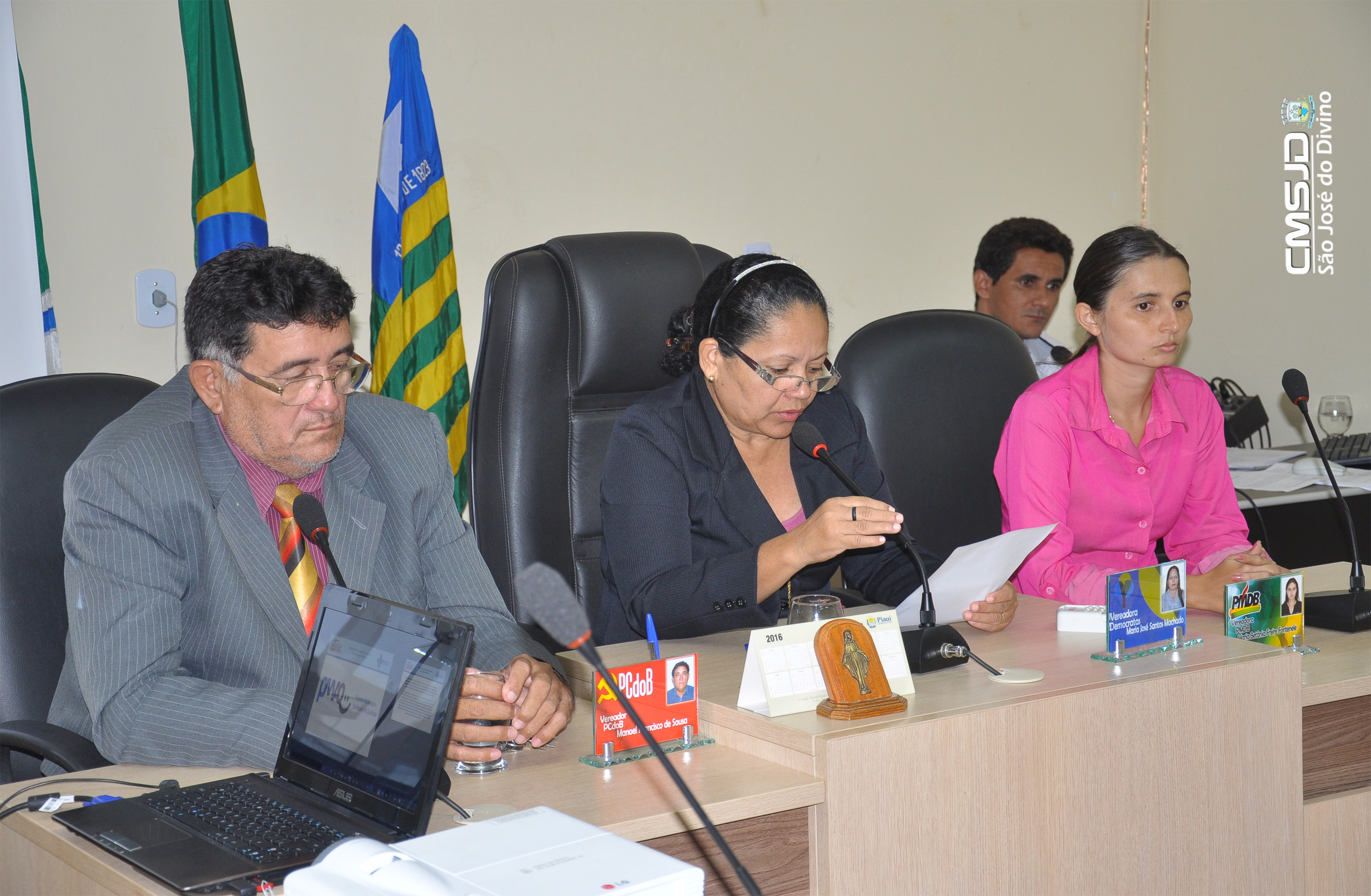 mesa sessão extra 05_15.jpeg