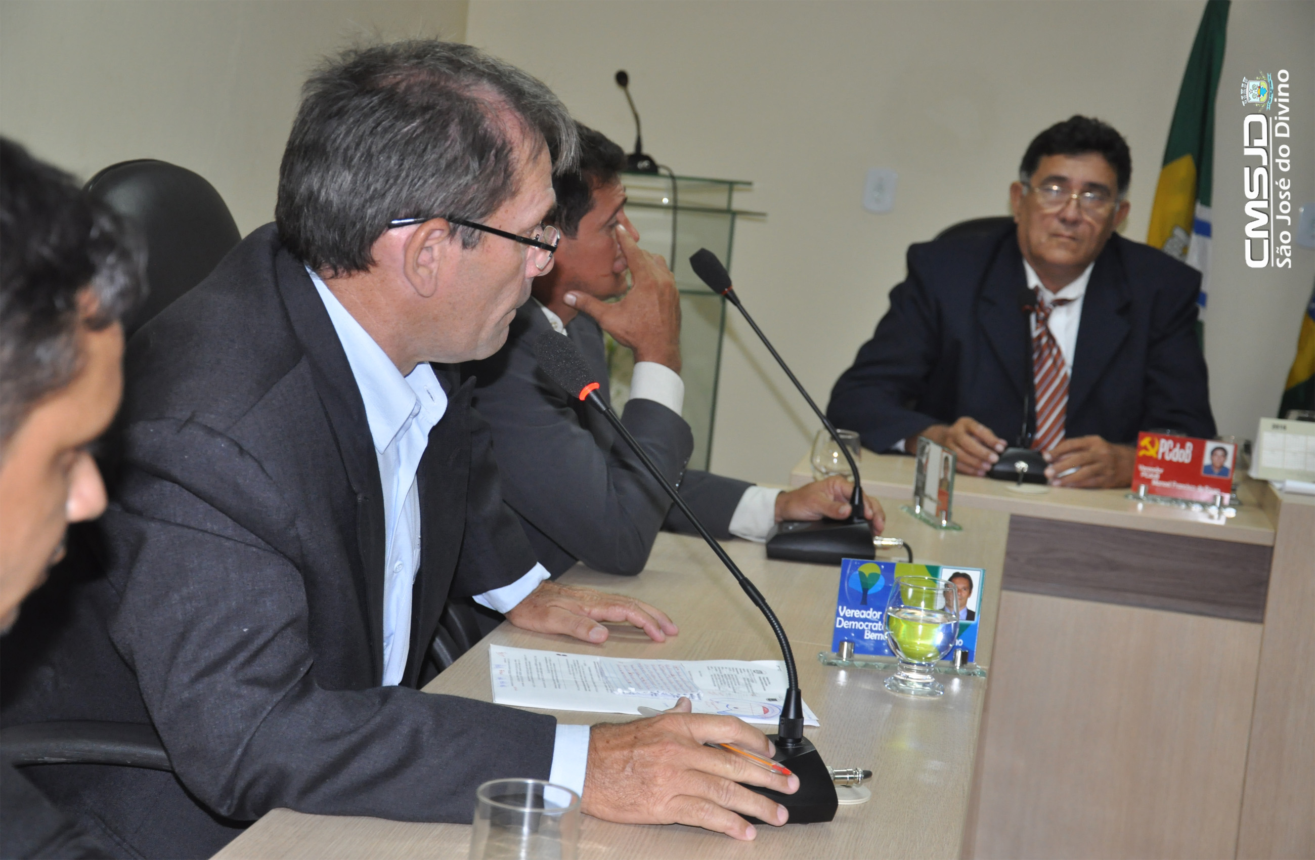 ver. Jhonatan,Prof Bernardo e Fenando.jpeg