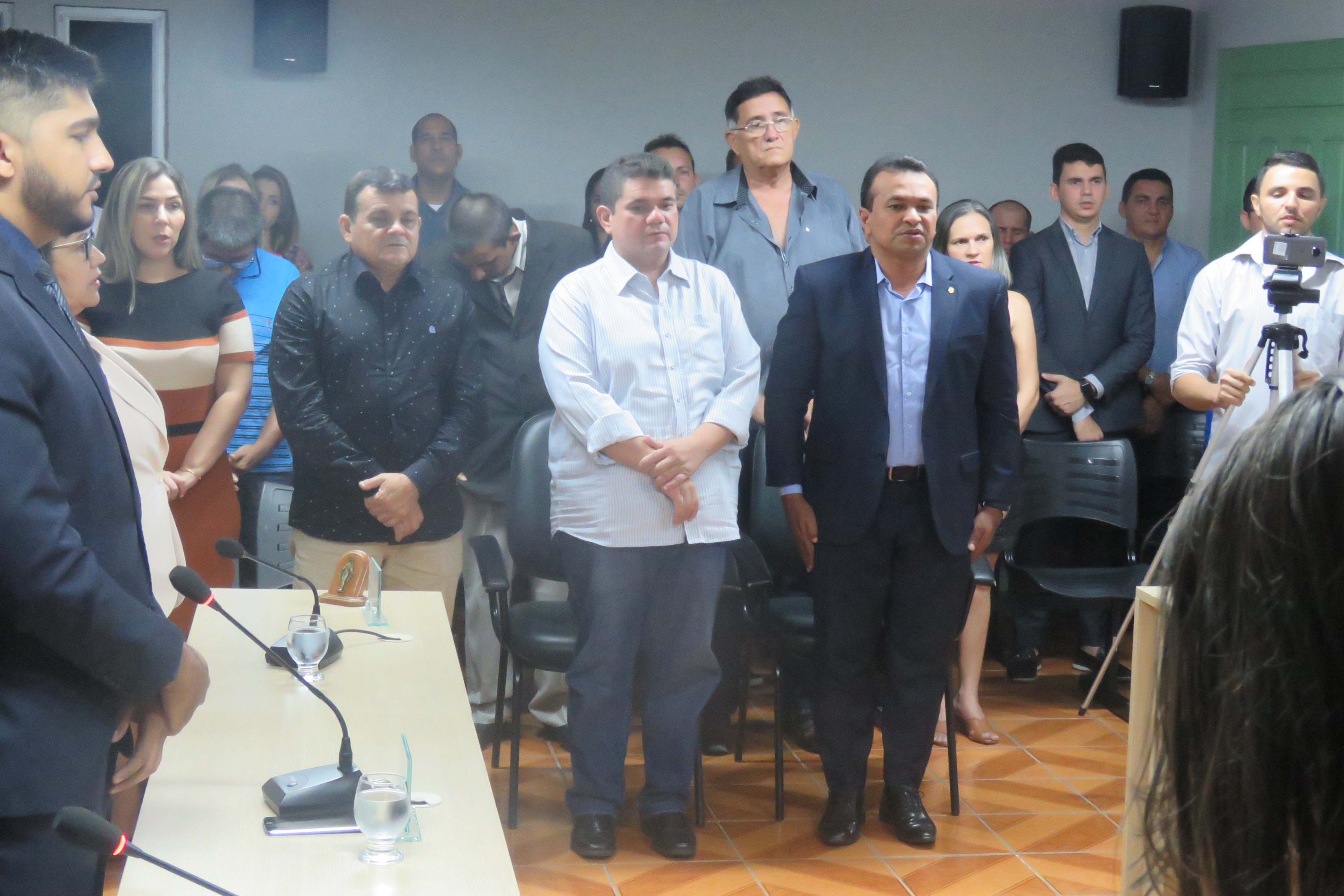 Sessão solene 3-2019.jpg