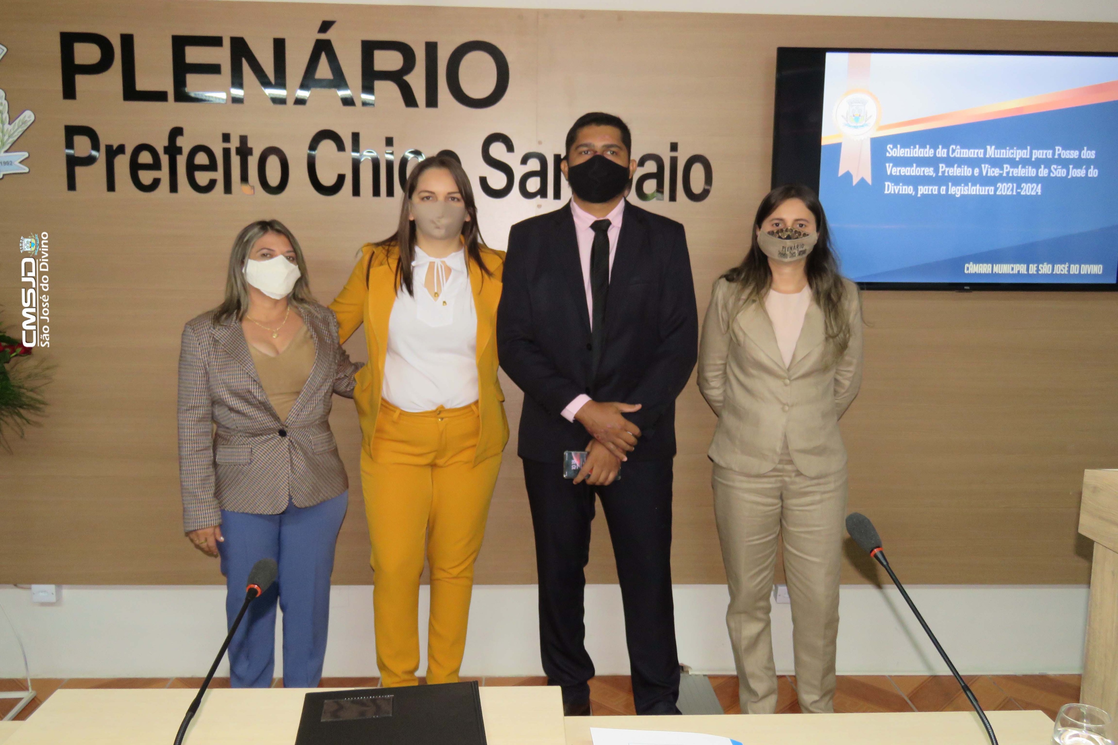 Mesa diretora - Bienio -2021-2022.jpg