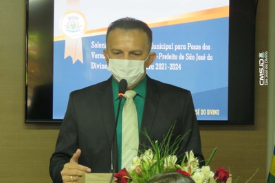 Prefeito Prof. Assis Carvalho Discurso.jpg