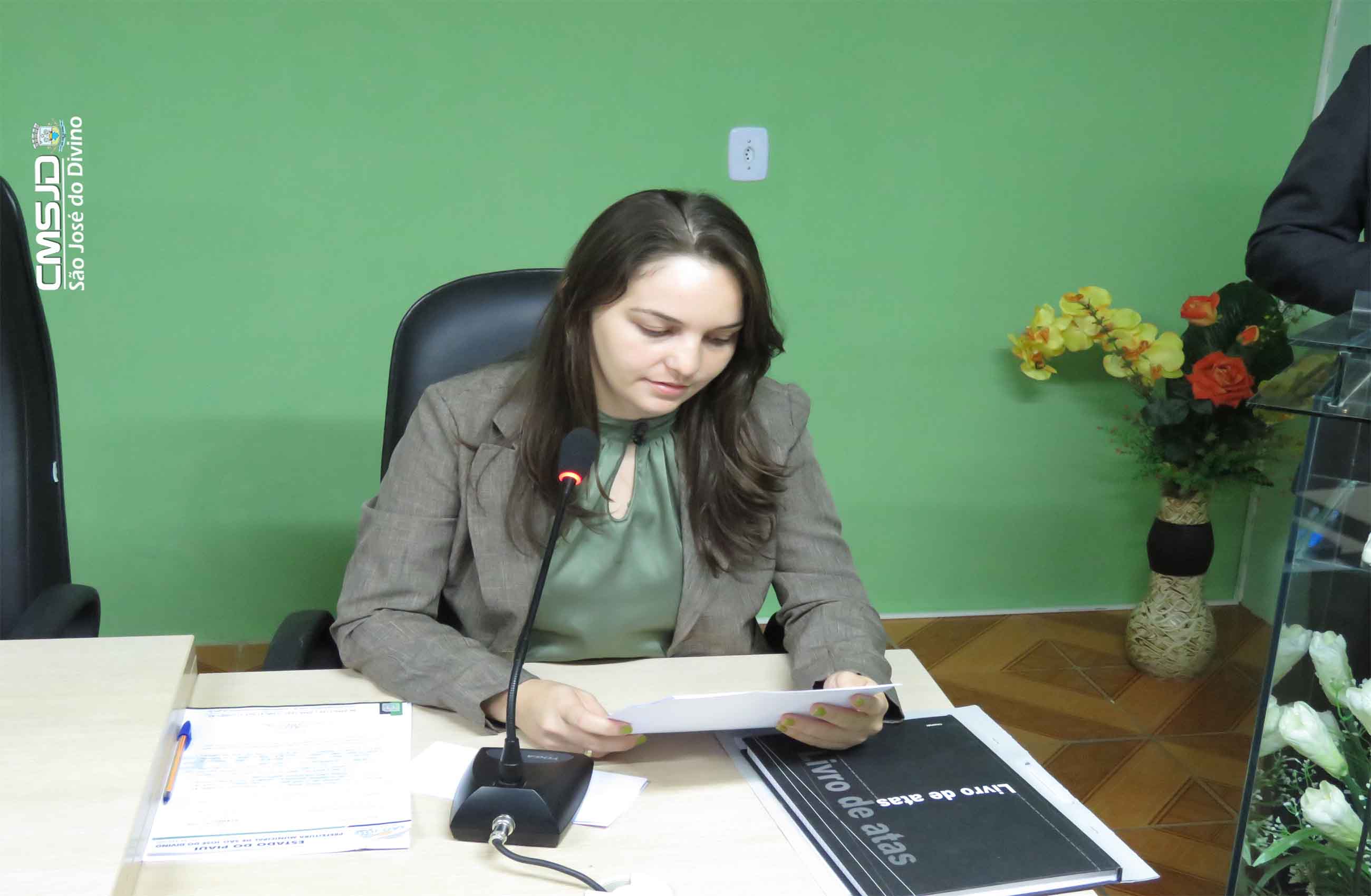 Ver. Patrícia solicita atendimento ortopédico no Município