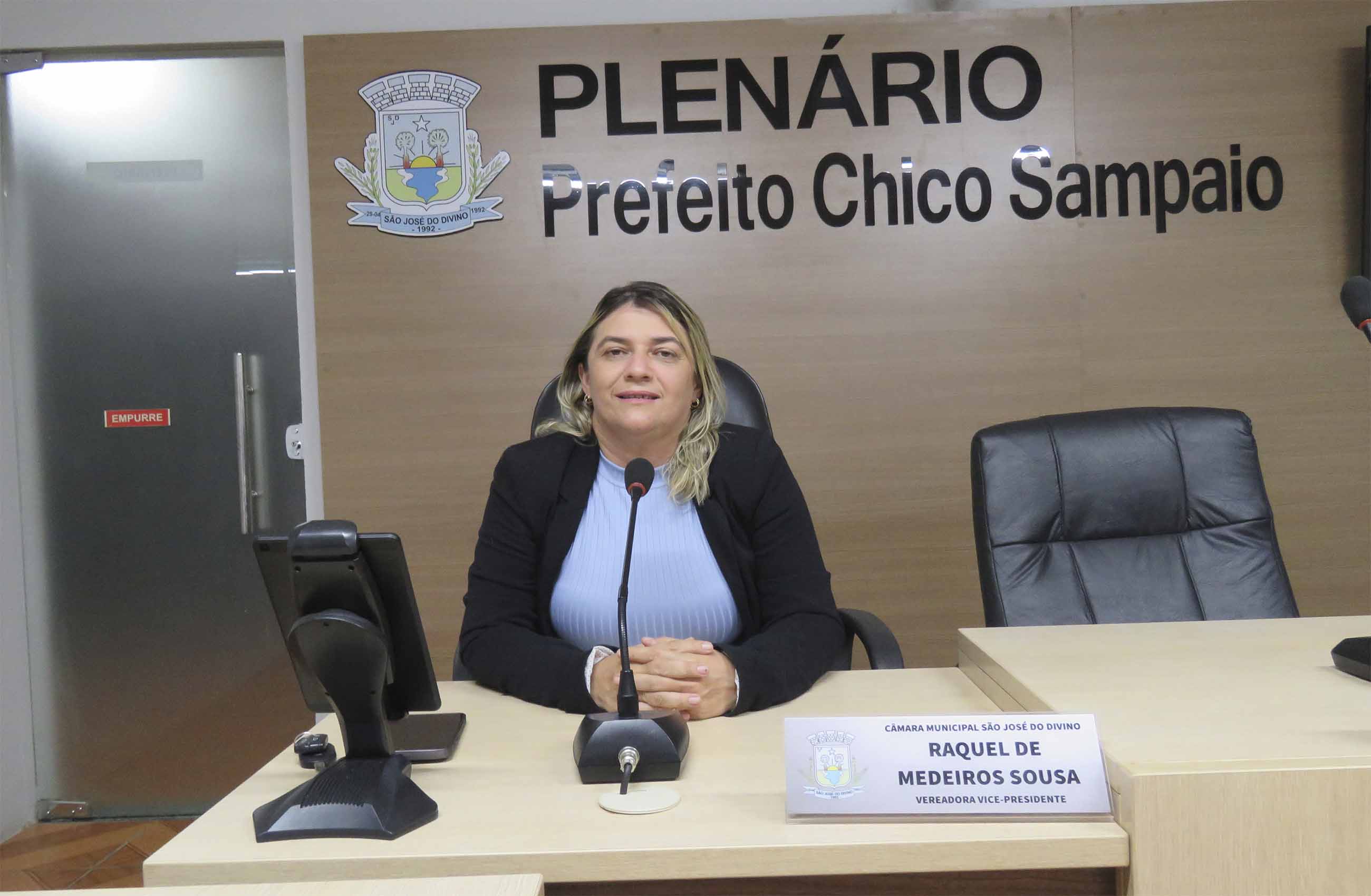 Ver. Raquel cobra resposta do Executivo à indicação de construção de pontilhão na Rua Chagas Pequeno