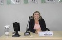 Ver. Raquel solicita ao Prefeito, melhorias para a quadra de esportes do bairro Trinfo e iluminação de acesso à quadra