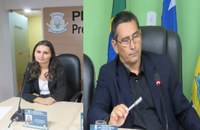 Vereadores Betânia e Carlos Samuel solicitam ao prefeito local adequado para atendimento médico no Tinguis