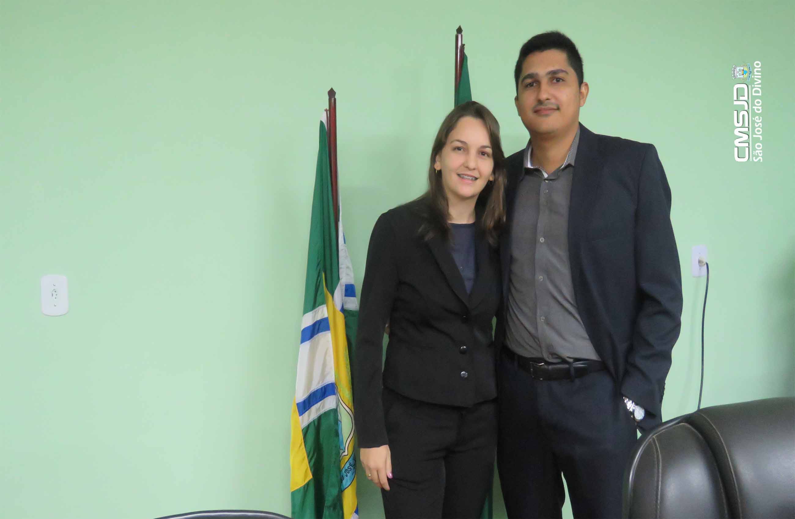Vers. Carlos Portela e Patrícia propõem nome a Quadra de esportes Municipal