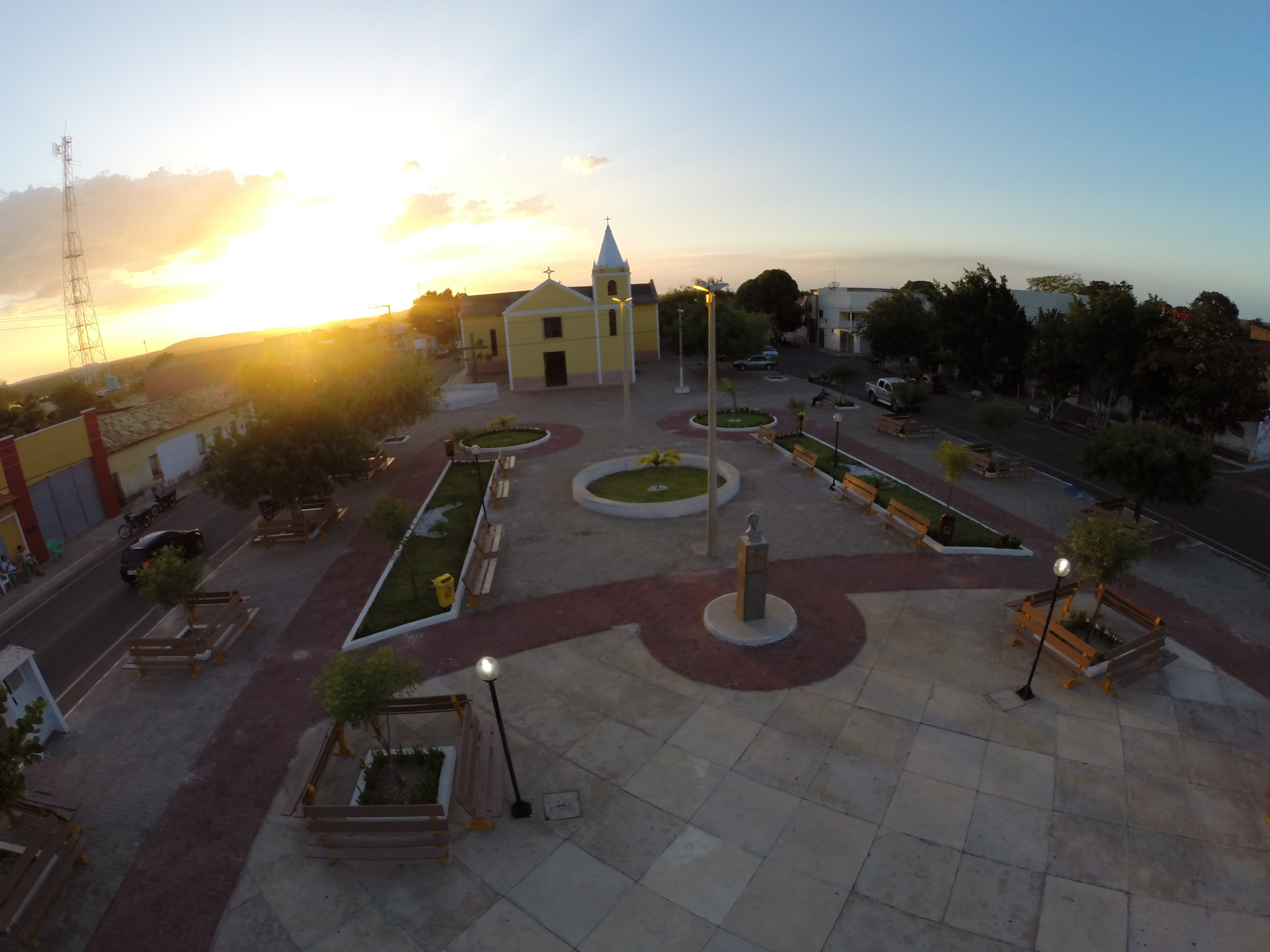 Pô do sol - Praça Manoel Divino.JPG